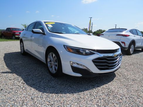 Used 2023 Chevrolet Malibu LT image 11