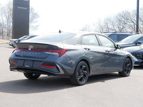 New 2026 Hyundai Elantra SEL Sport Premium FWD image 3