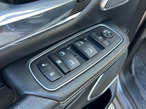 Certified 2023 RAM 1500 Laramie image 32