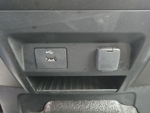 Certified 2021 Ford F250 XL w/ Power Equipment Group image 32