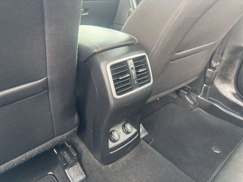 Used 2020 Kia Sportage LX AWD/4WD image 16