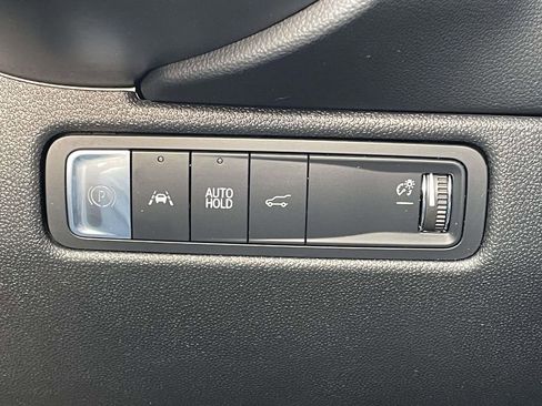 Used 2024 Chevrolet Equinox EV RS image 21