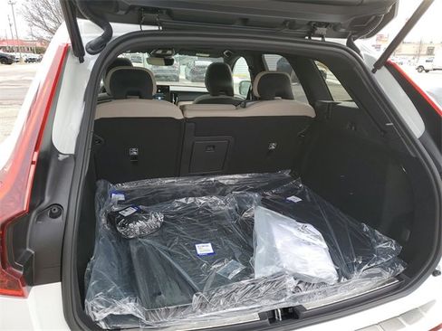 New 2026 Volvo XC60 B5 Plus w/ Protection Package Premier image 29