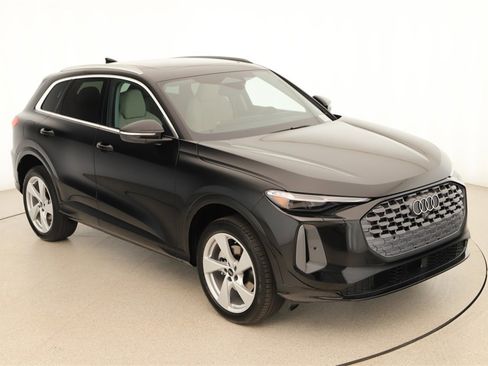 New 2025 Audi Q5 Premium Plus image 30