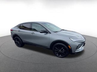 Used 2025 Buick Envista Sport Touring video 2