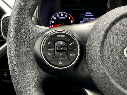 Used 2021 Kia Soul LX image 23