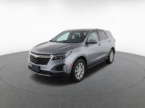Used 2024 Chevrolet Equinox LT AWD/4WD image 2
