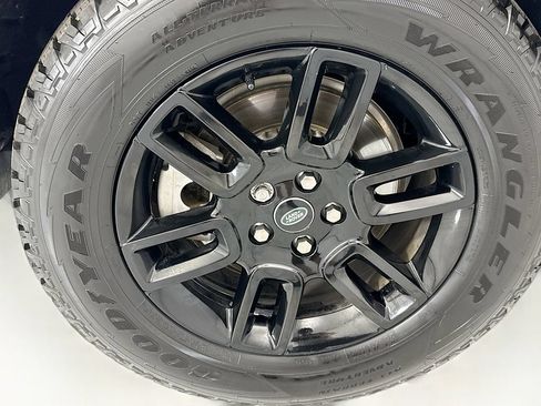 Used 2024 Land Rover Defender 130 S AWD/4WD image 32