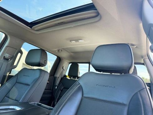 Used 2022 GMC Sierra 1500 Denali AWD/4WD image 22