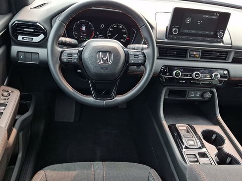 Certified 2025 Honda Pilot Sport image 13