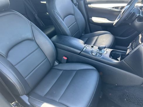 Used 2021 INFINITI QX50 Luxe w/ Appearance Package AWD/4WD image 11