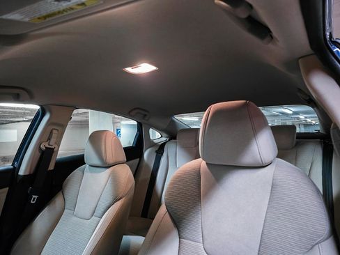 Used 2019 Honda Insight LX image 23