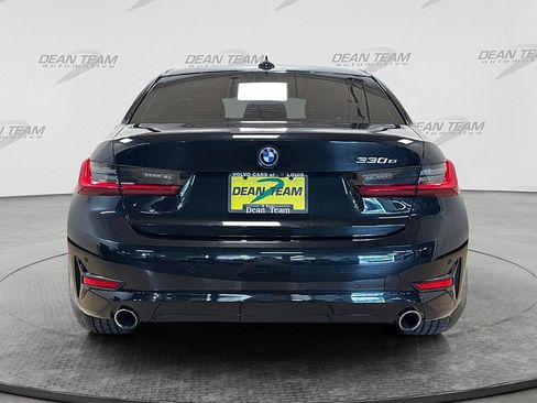 Used 2022 BMW 330e w/ Driving Assistance Package RWD image 8