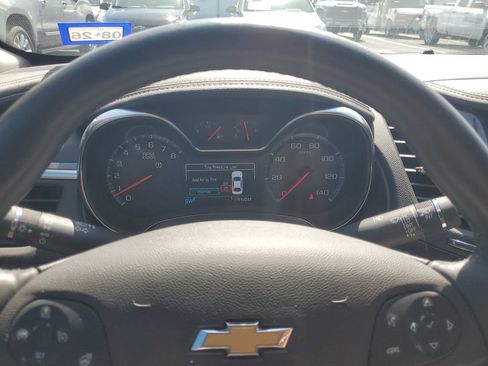 Used 2019 Chevrolet Impala LT w/ LT Convenience Package FWD image 17