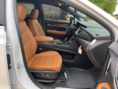 New 2026 Cadillac XT5 Premium Luxury FWD image 26