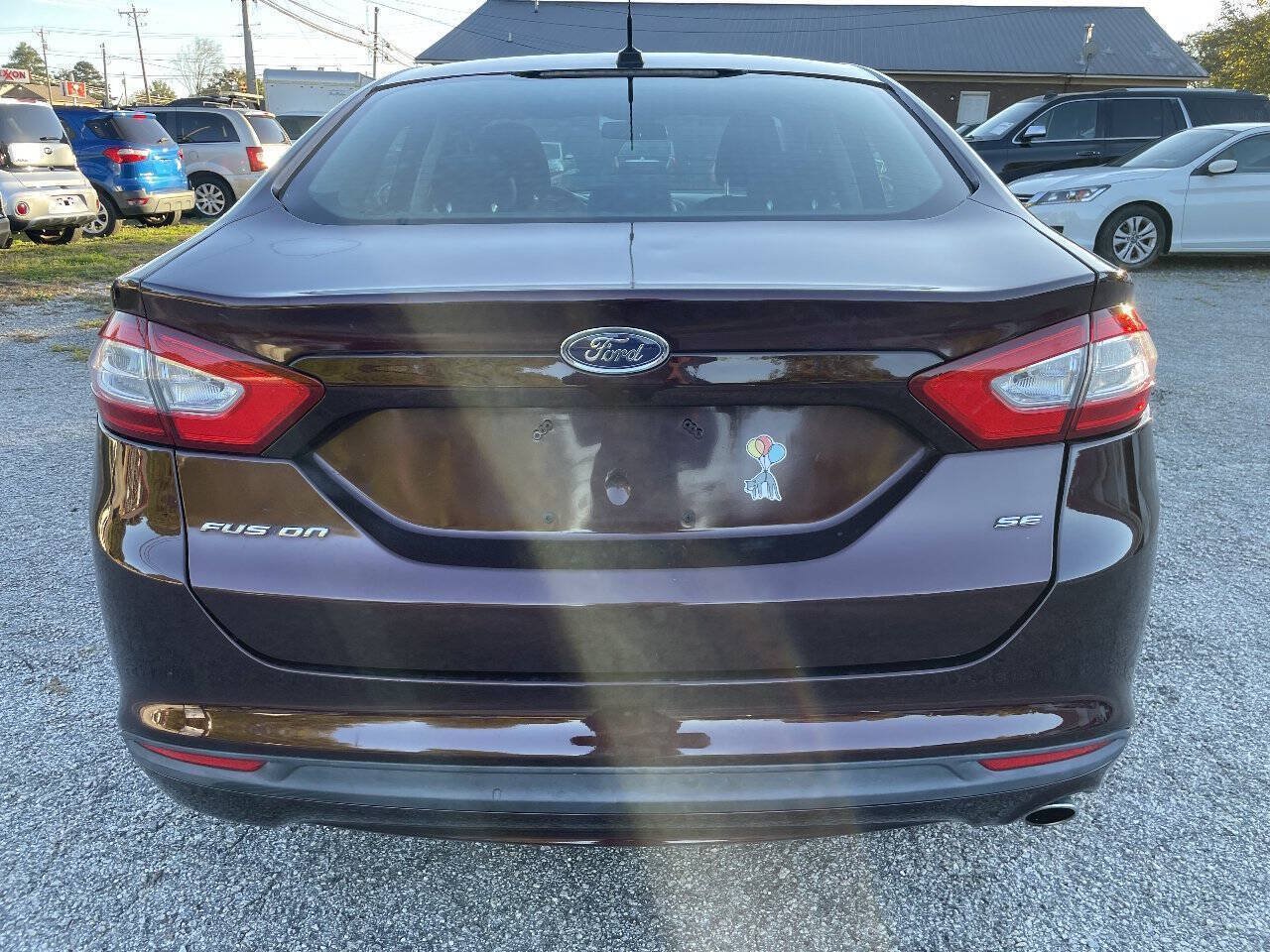 Used 2013 Ford Fusion SE FWD image 15