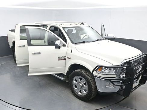 Used 2018 RAM 2500 Laramie w/ Convenience Group AWD/4WD image 49