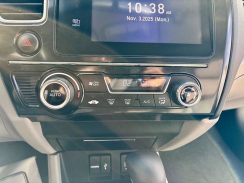 Used 2014 Honda Civic Hybrid Sedan image 28