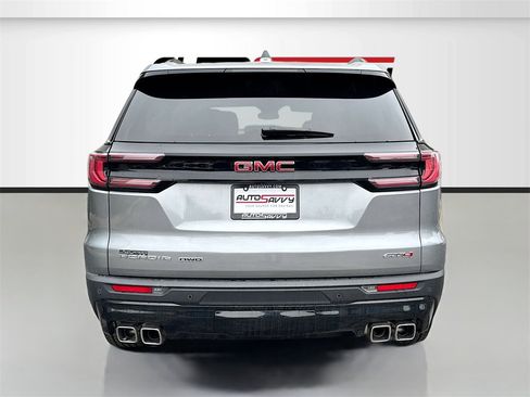 Used 2024 GMC Acadia AT4 w/ Luxury Package image 6