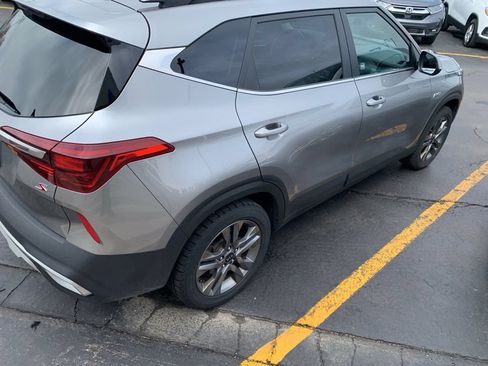 Used 2021 Kia Seltos S AWD/4WD image 7
