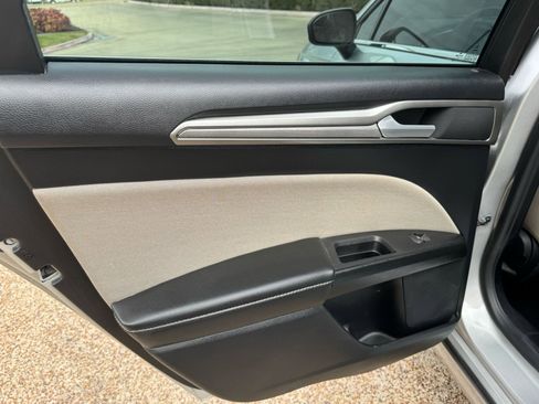 Used 2018 Ford Fusion S image 26