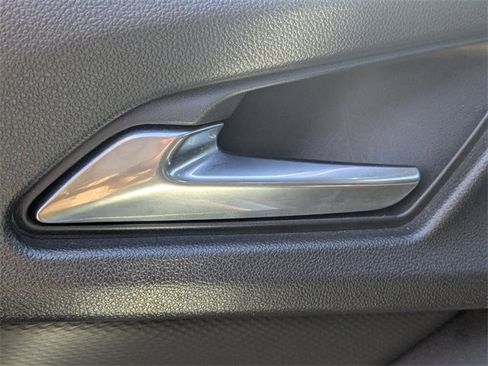 Used 2025 Chevrolet Equinox LT w/ Convenience Package II image 26