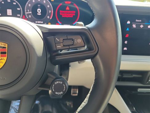 Used 2024 Porsche Cayenne S image 28