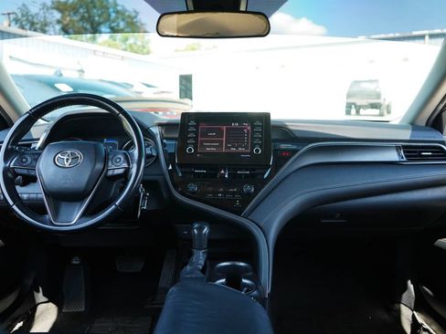 Used 2021 Toyota Camry SE FWD image 10