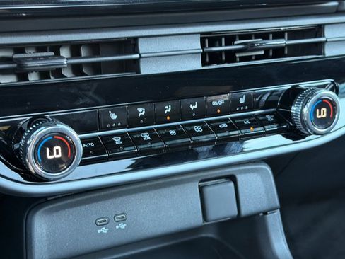 Used 2025 Honda Prologue Touring image 19