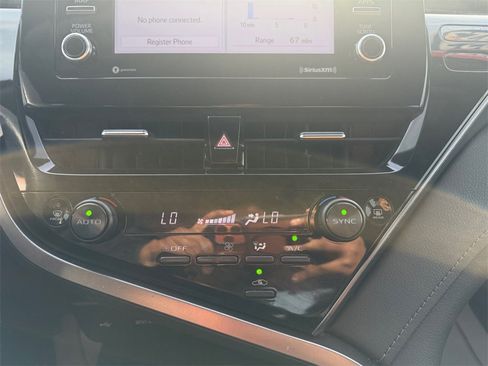 Used 2023 Toyota Camry LE image 19