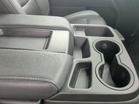 Certified 2025 GMC Sierra 1500 SLT image 19