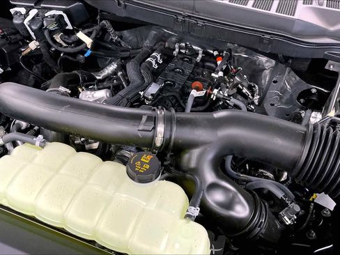 New 2025 Ford F150 Lariat w/ Equipment Group 501A Mid image 17