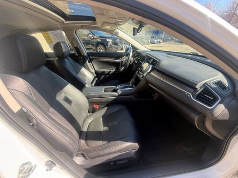 Used 2020 Honda Civic Touring image 17