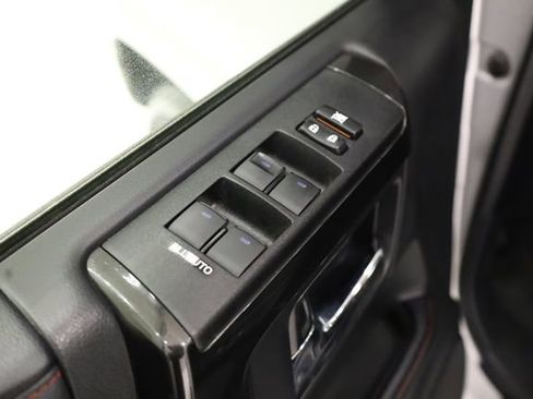 Used 2024 Toyota 4Runner TRD Off-Road Premium image 18