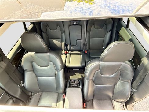 Used 2018 Volvo XC90 T6 Momentum w/ Momentum Plus Package image 23