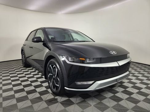 Certified 2024 Hyundai Ioniq 5 SE AWD/4WD image 7