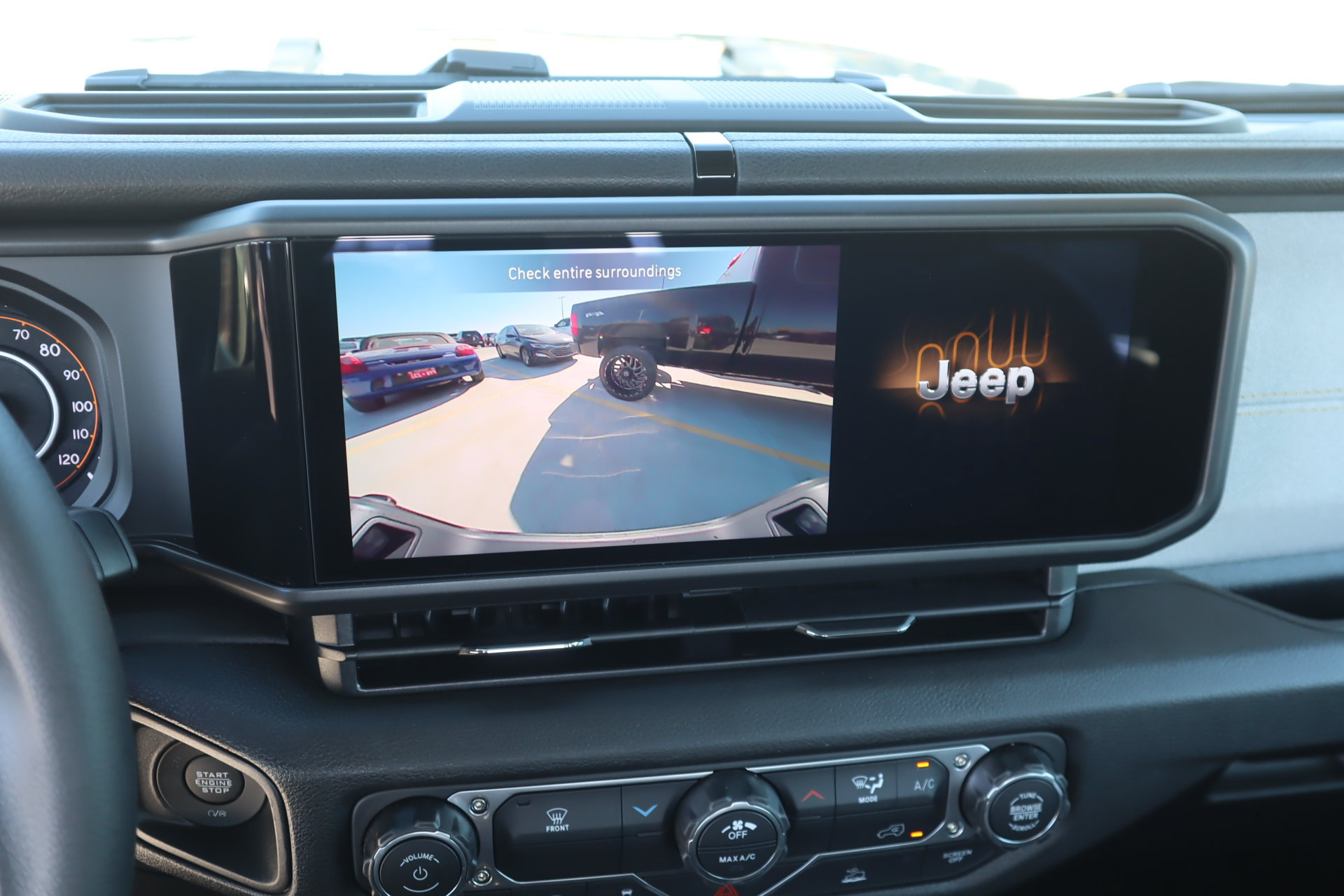 New 2026 Jeep Gladiator Sport AWD/4WD image 6