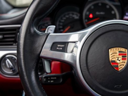 Certified 2015 Porsche 911 Turbo image 34