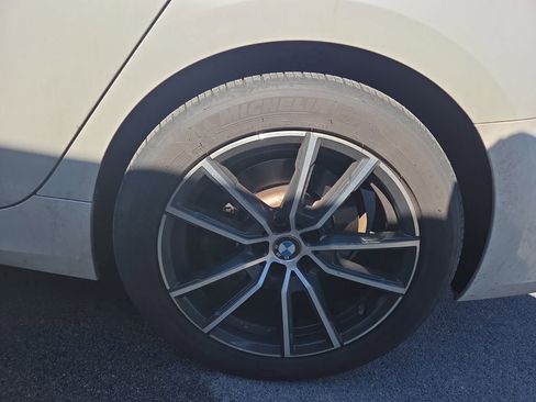 Used 2022 BMW 330i xDrive Sedan w/ Premium Package image 8