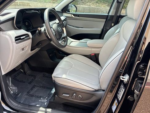 Certified 2025 Hyundai Palisade SEL FWD image 11