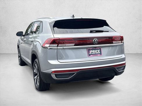 Used 2024 Volkswagen Atlas Cross Sport SE FWD image 7