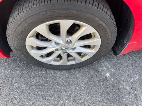 Used 2019 Nissan Sentra SV FWD image 5
