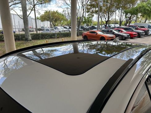 Used 2025 Genesis GV70 2.5T w/ Sport Prestige Package image 14