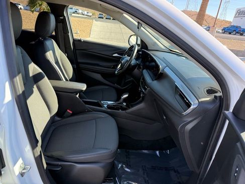 Certified 2025 Buick Encore GX Preferred image 12