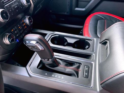 Used 2019 Ford F150 Lariat w/ Equipment Group 502A Luxury image 14