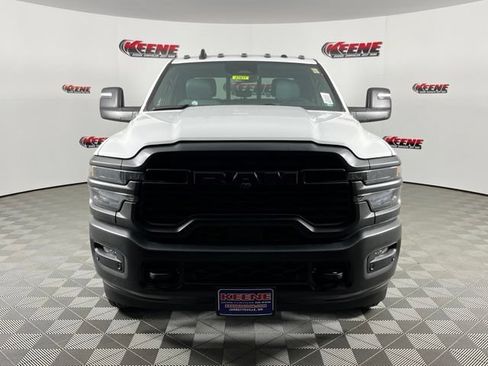 New 2026 RAM 3500 Tradesman AWD/4WD image 4