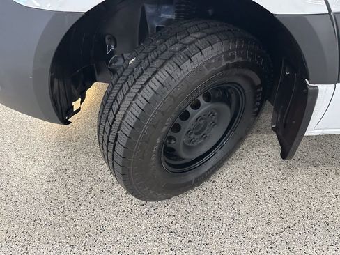 Used 2020 Mercedes-Benz Sprinter 2500 image 24