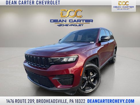 Used 2023 Jeep Grand Cherokee Altitude image 1