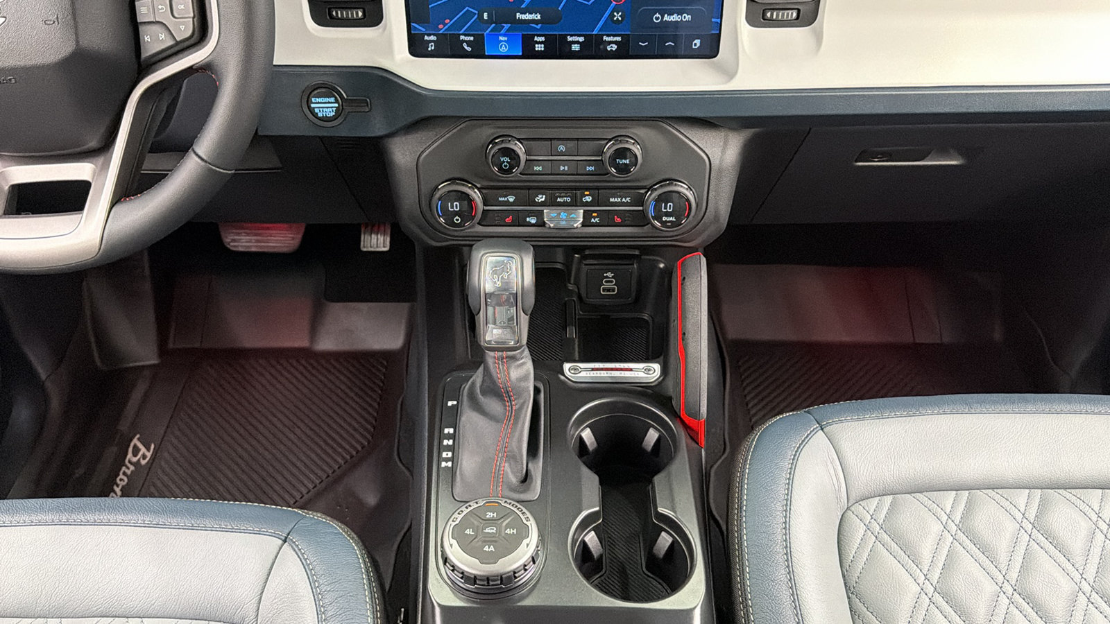 Used 2026 Ford Bronco Heritage Edition AWD/4WD image 32
