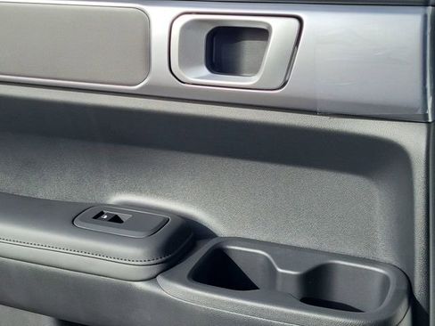 Certified 2025 Hyundai Santa Fe SEL image 19